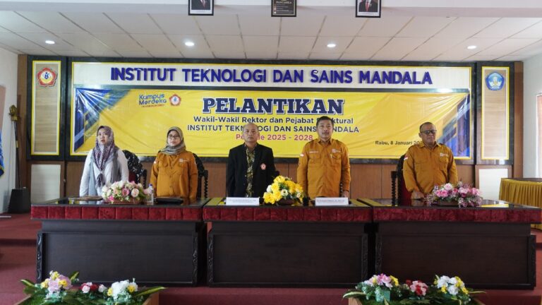 Pelantikan Wakil Rektor dan Pejabat Struktural ITSM Berkarya Wujudkan Perguruan Tinggi Unggul