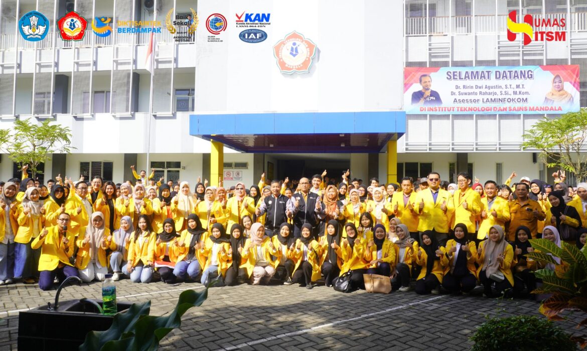 Mengabdi untuk Negeri: Ratusan Mahasiswa ITS Mandala Jember Dilepas ke Lokasi KKN 2025