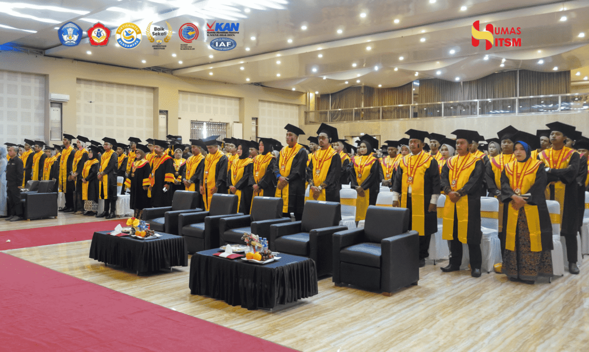 ITSM GELAR RAPAT TERBUKA SENAT WISUDA PROGRAM PASCASARJANA KE-14, SARJANA KE-42, DAN DIPLOMA TIGA KE-33